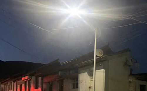 农村院子里最适合的昂仁太阳能路灯亮度与安装要点